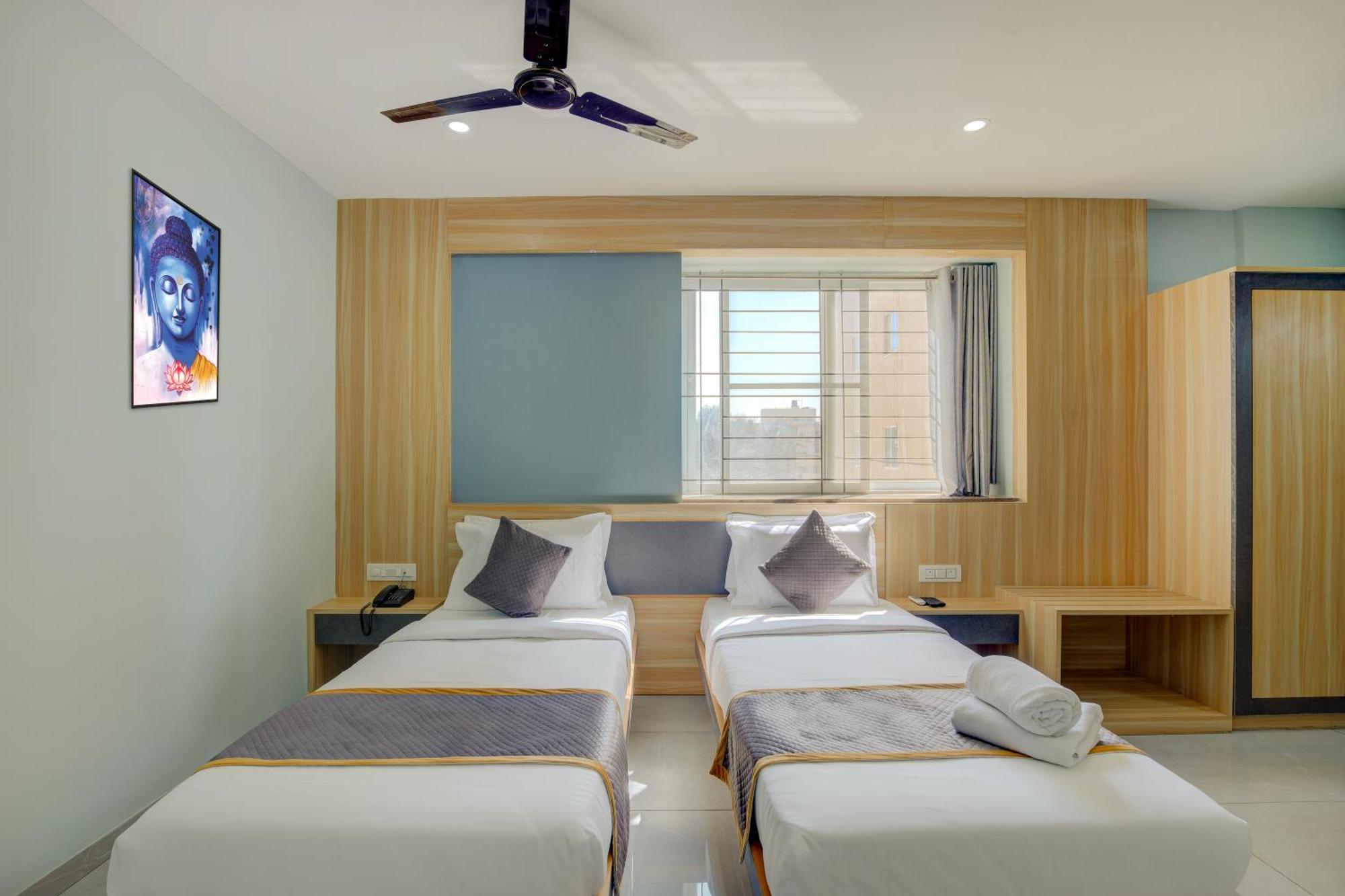 Hotel Park Lane Yelahanka Bengalúr Exteriér fotografie